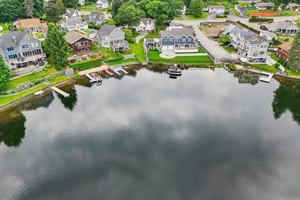 74 Bay Edge Dr