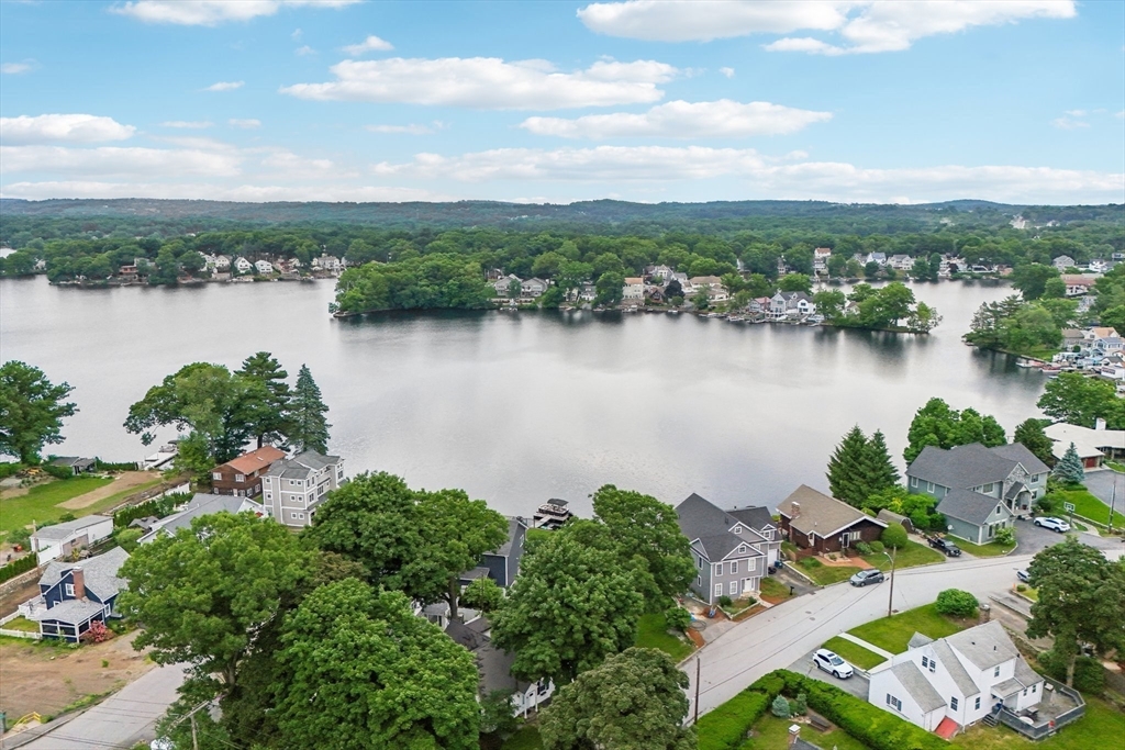 74 Bay Edge Dr