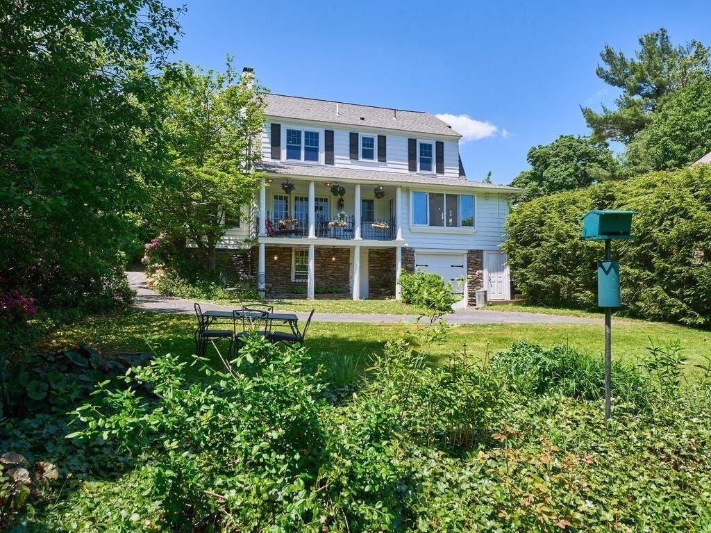 84 Forest Street