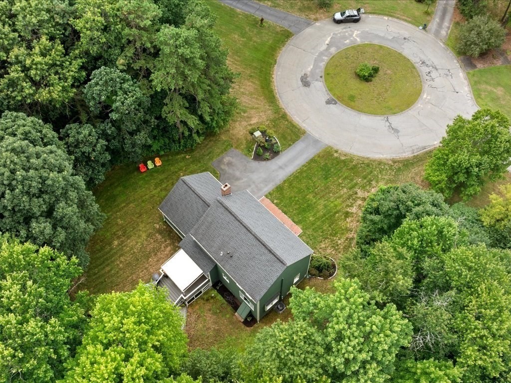 1 Bob Cat Ln