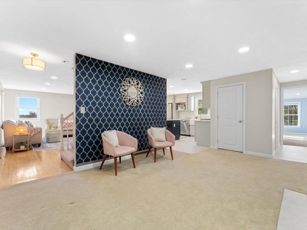 47 Minuteman Way