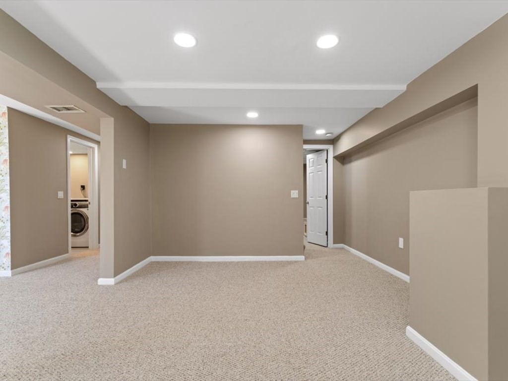47 Minuteman Way