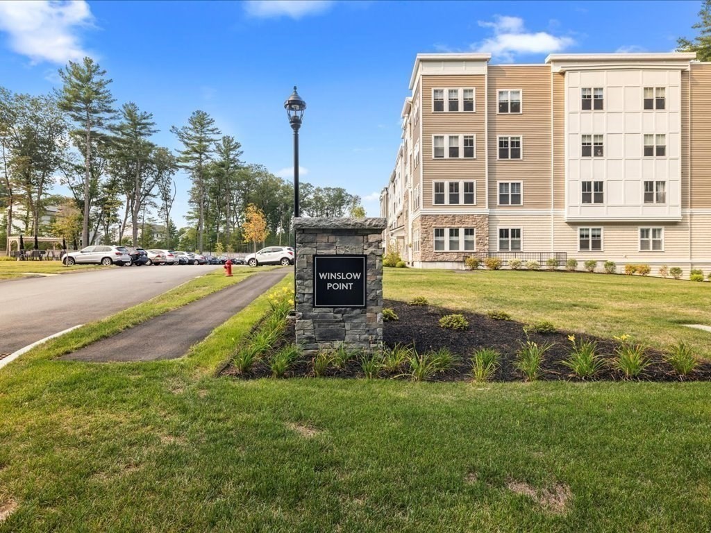 2 Winslow Lane # 406