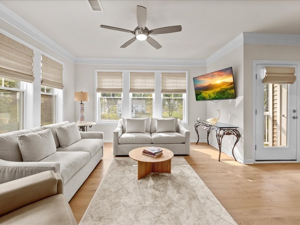 2 Winslow Lane # 406