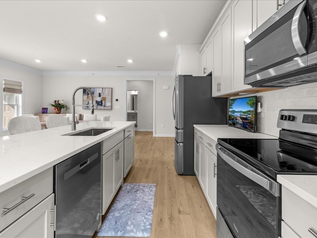 2 Winslow Lane # 406