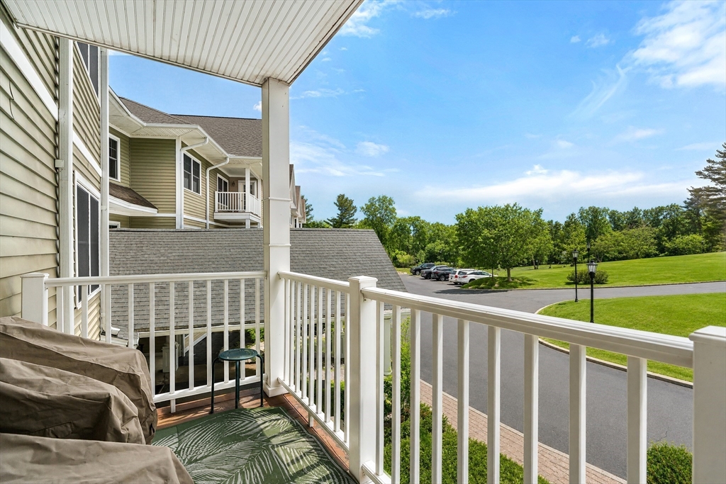490 Main St # 209