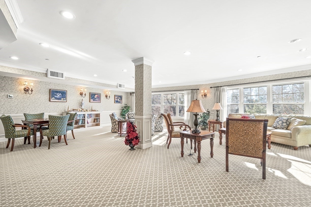490 Main St # 209