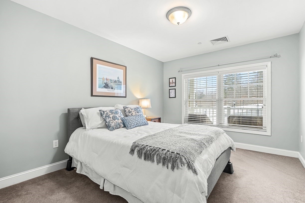 490 Main St # 209