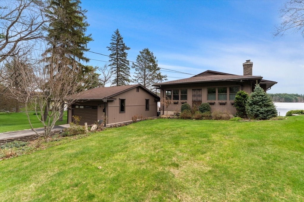 45 Lakeshore Dr Ext