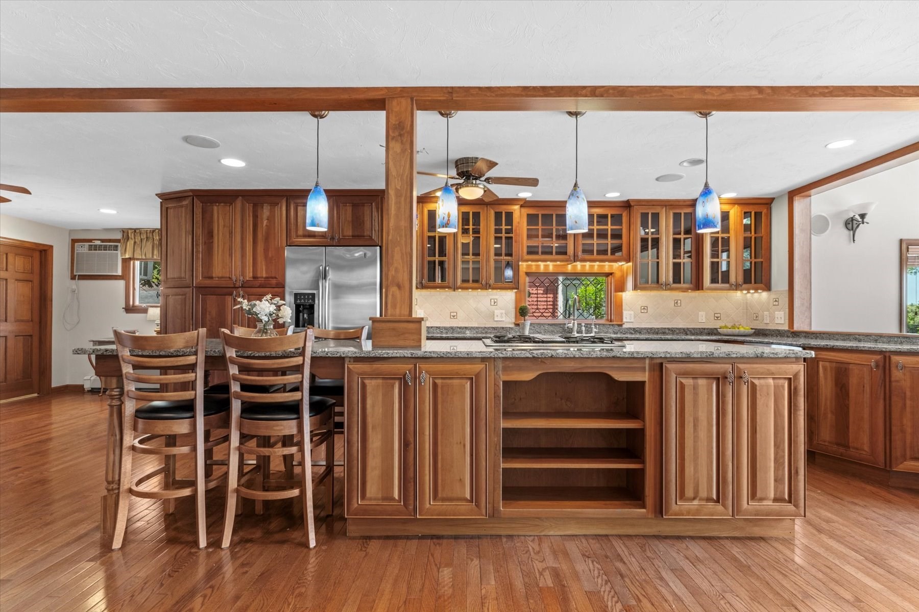 91 Lake Shore Drive