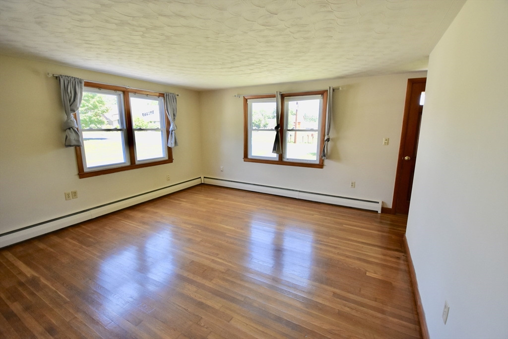118 Blaine Ave
