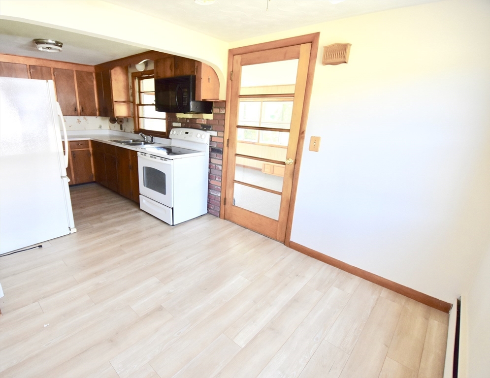 118 Blaine Ave