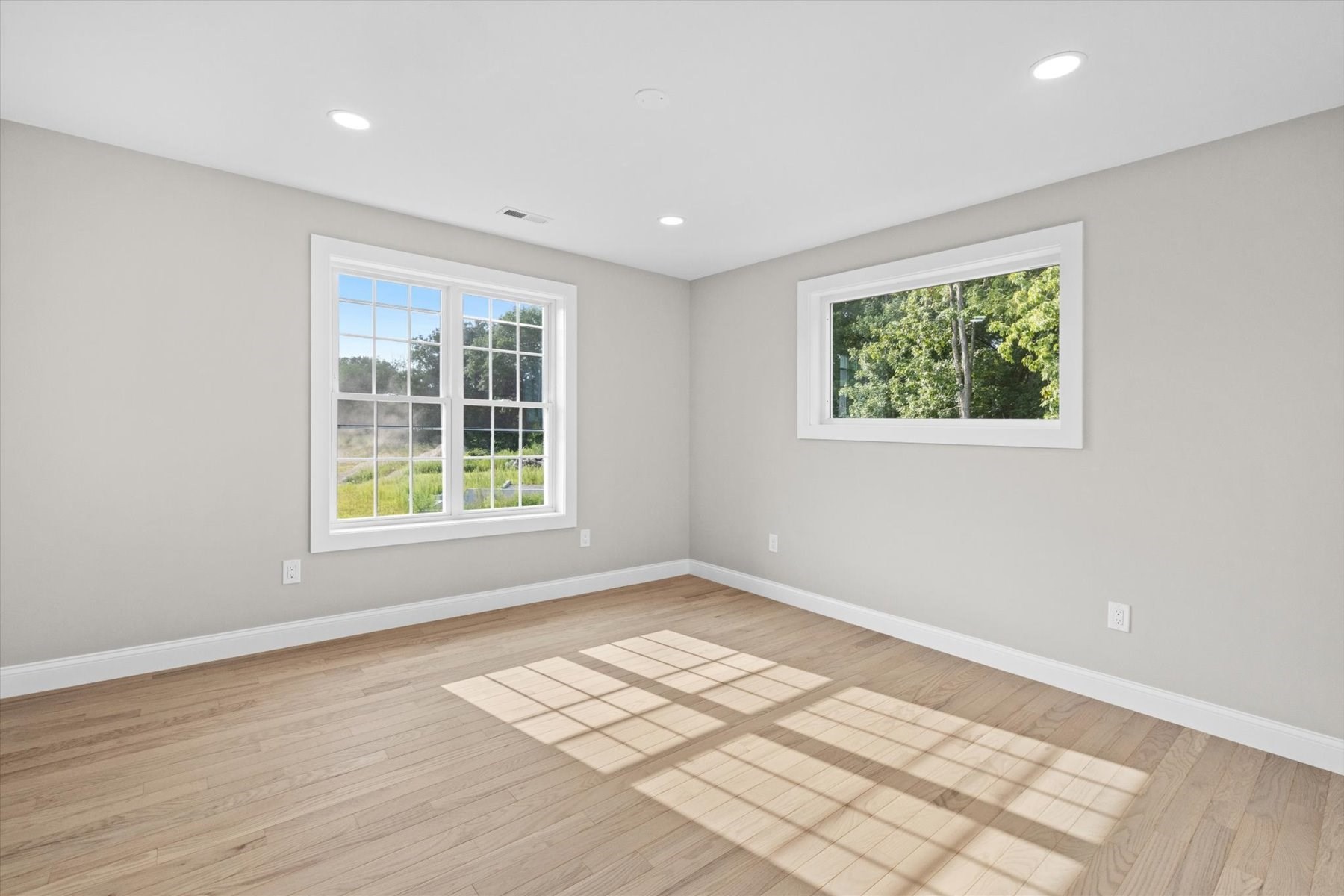 10 Falcon Drive