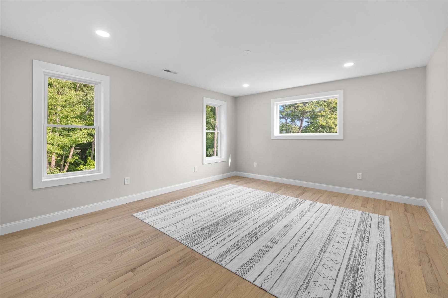 10 Falcon Drive