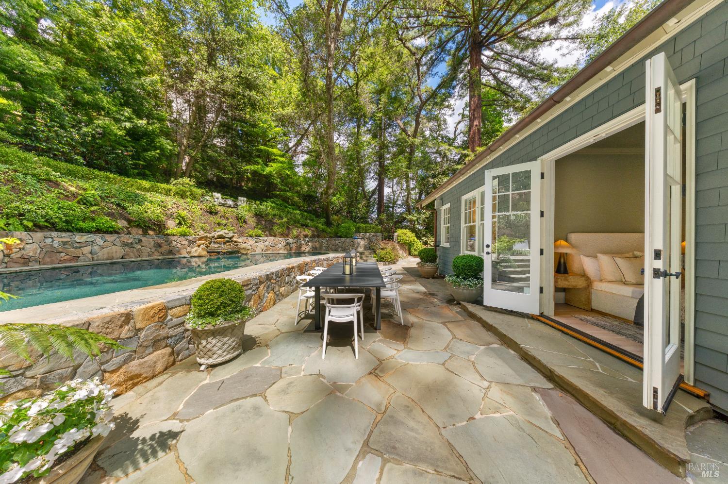 22 Chestnut Avenue