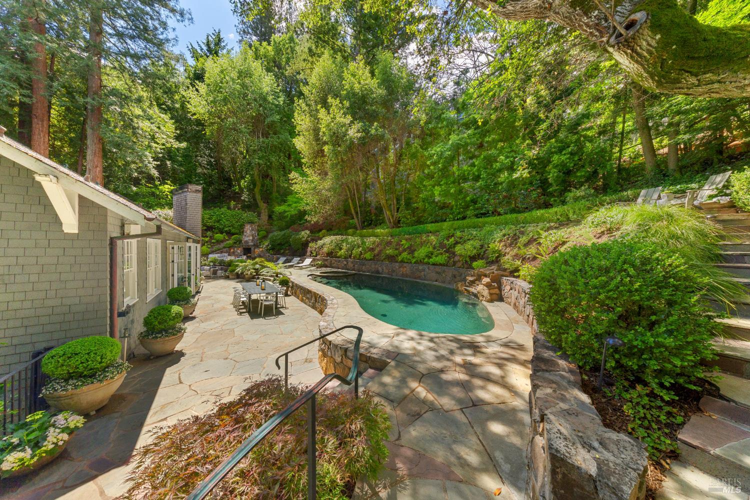 22 Chestnut Avenue