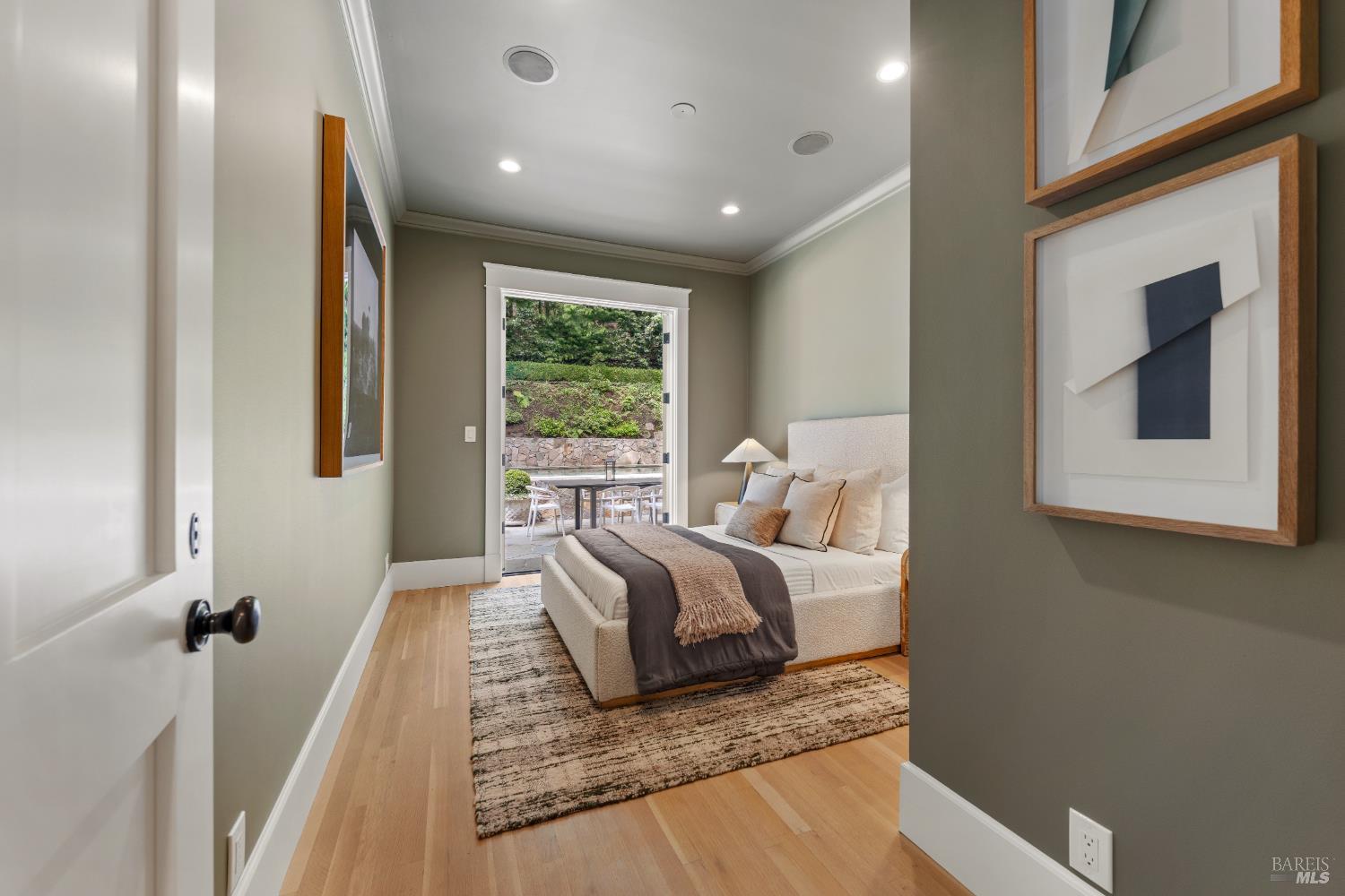 22 Chestnut Avenue