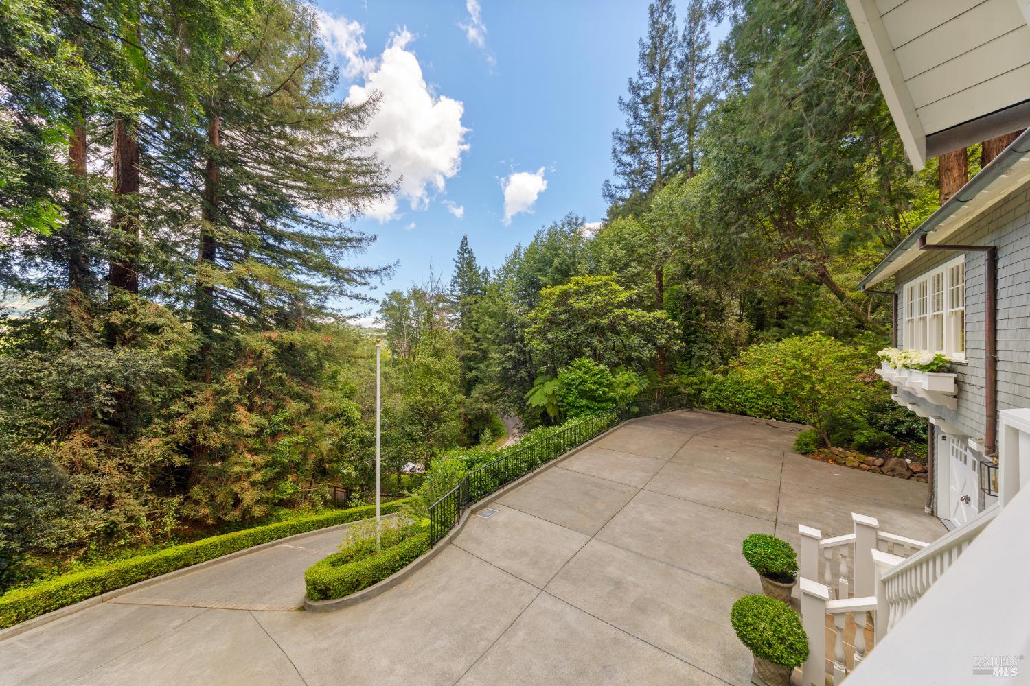 22 Chestnut Avenue