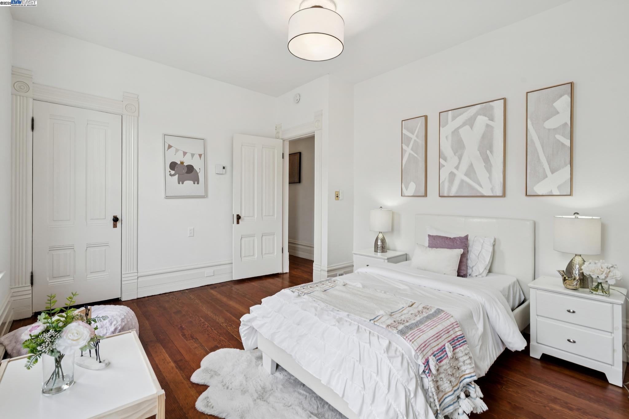 2120 Encinal Ave