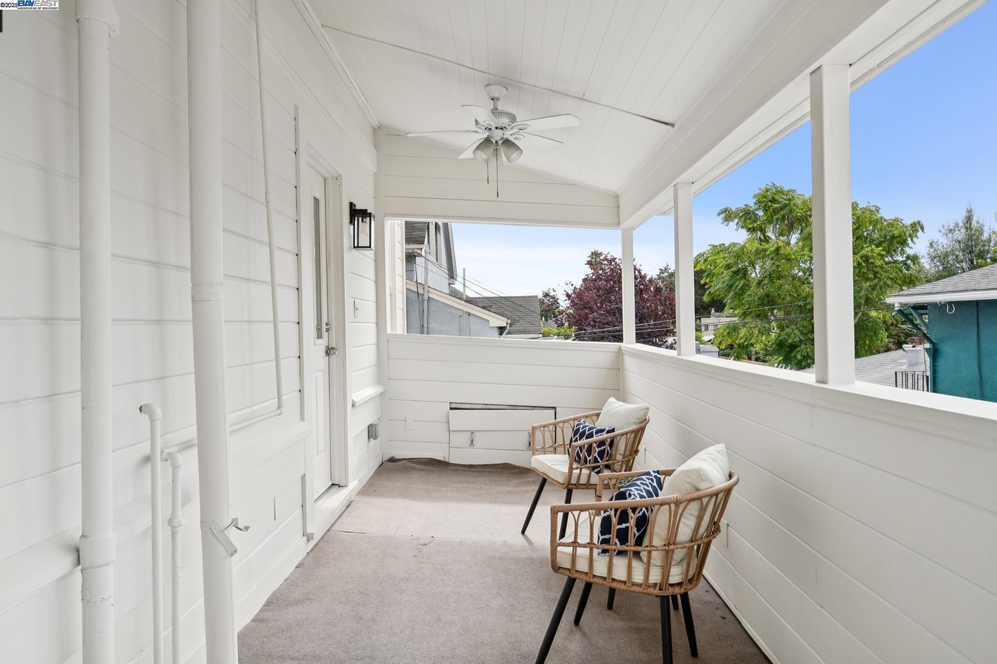2120 Encinal Ave