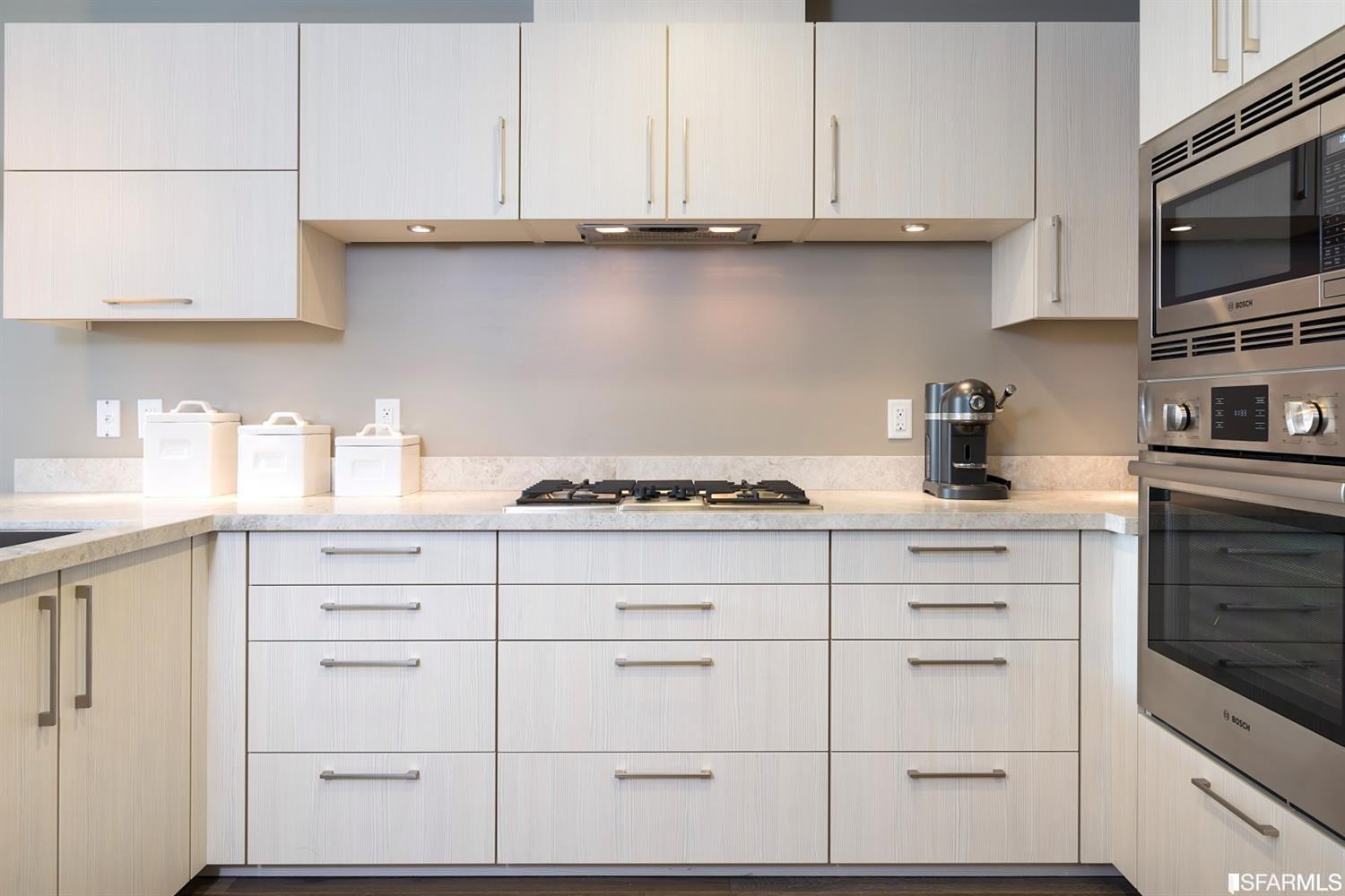 72 Townsend Street Unit: 809