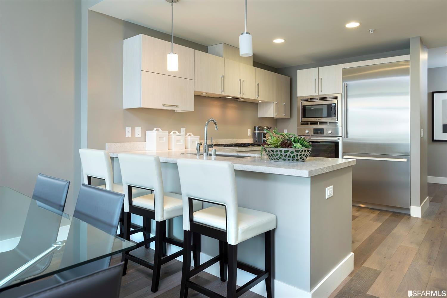 72 Townsend Street Unit: 809