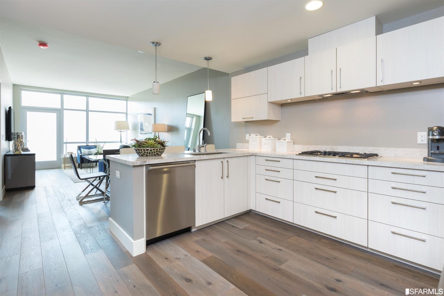 72 Townsend Street Unit: 809