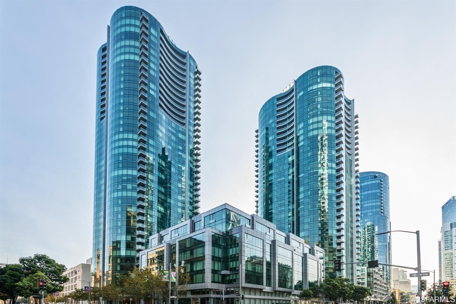 318 Spear Street Unit: 8A
