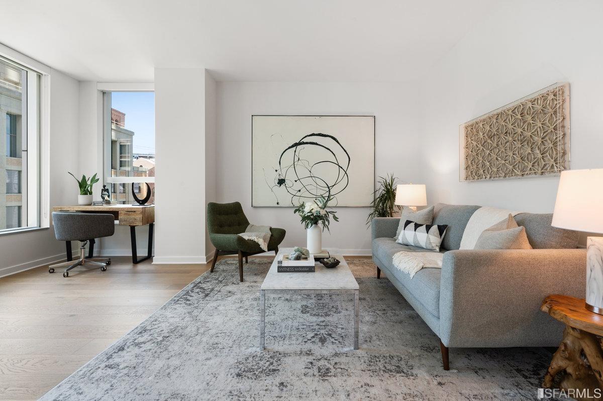 318 Spear Street Unit: 8A