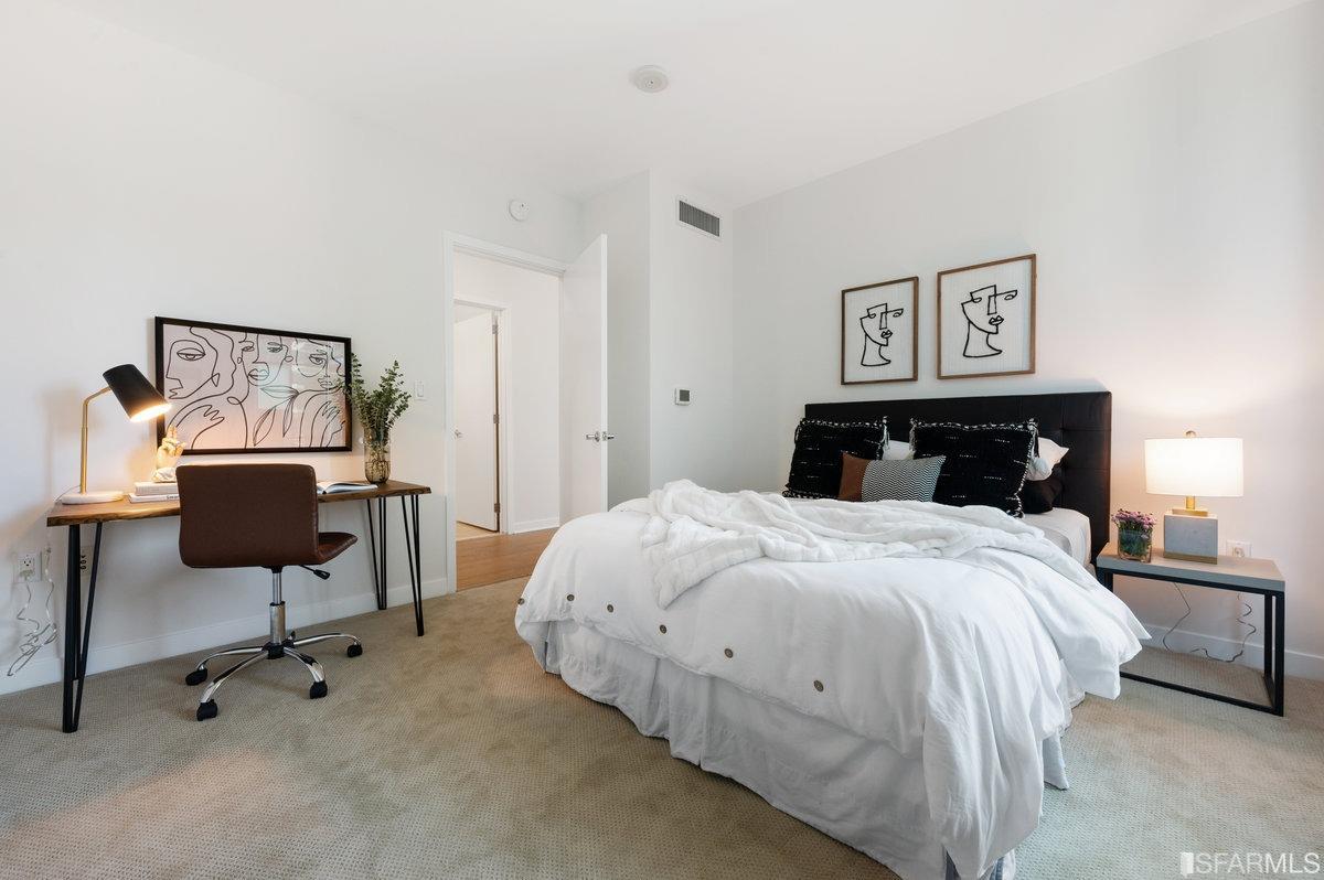 318 Spear Street Unit: 8A