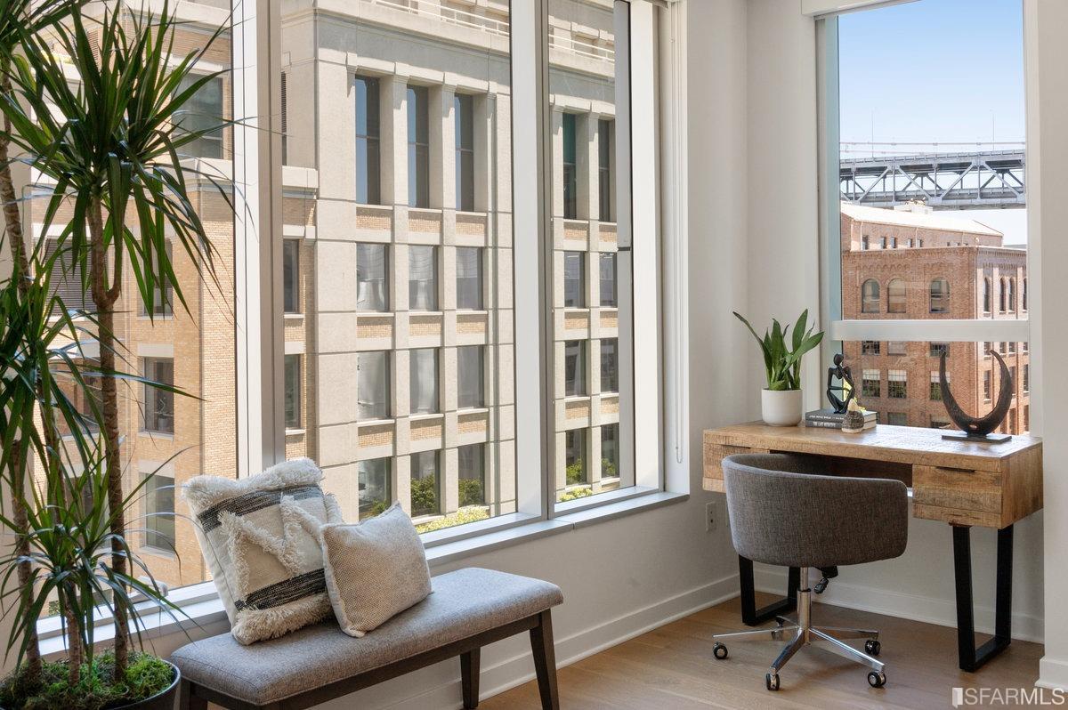 318 Spear Street Unit: 8A