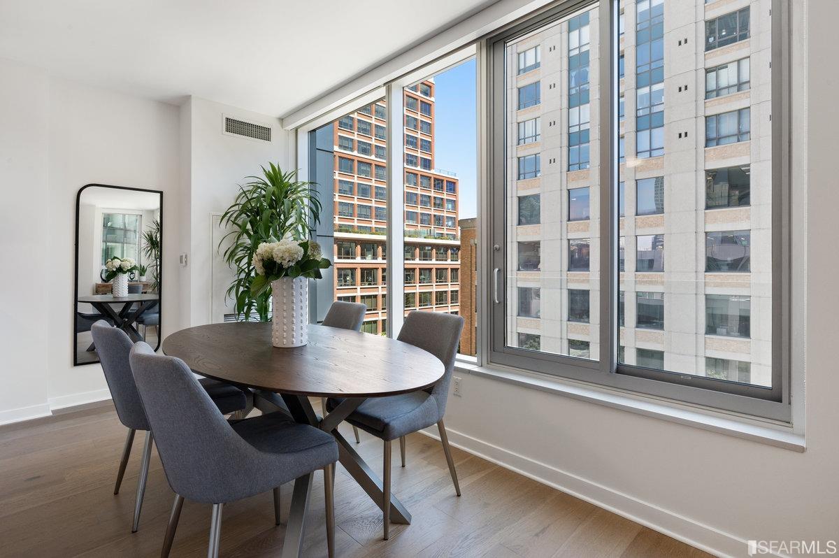 318 Spear Street Unit: 8A