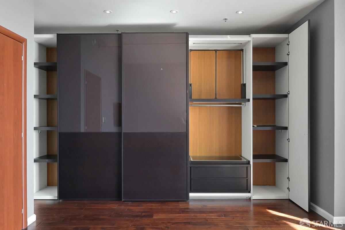 301 Main Street Unit: 36E