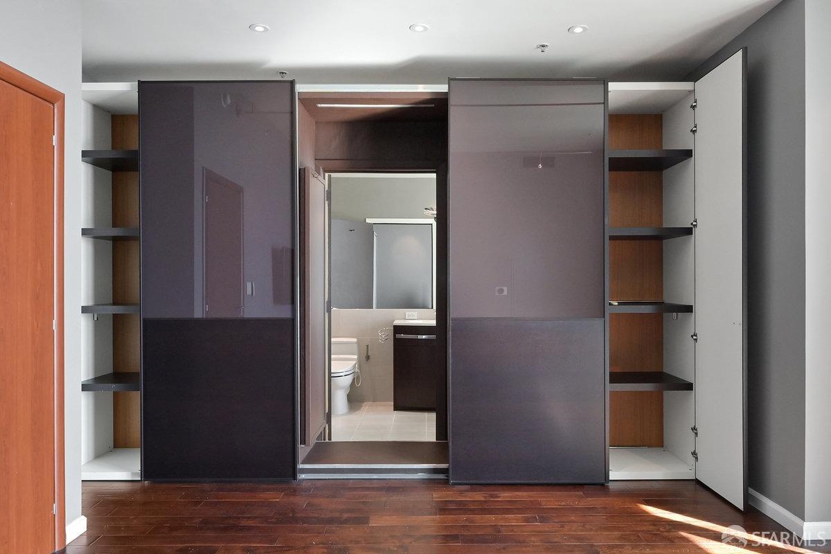 301 Main Street Unit: 36E