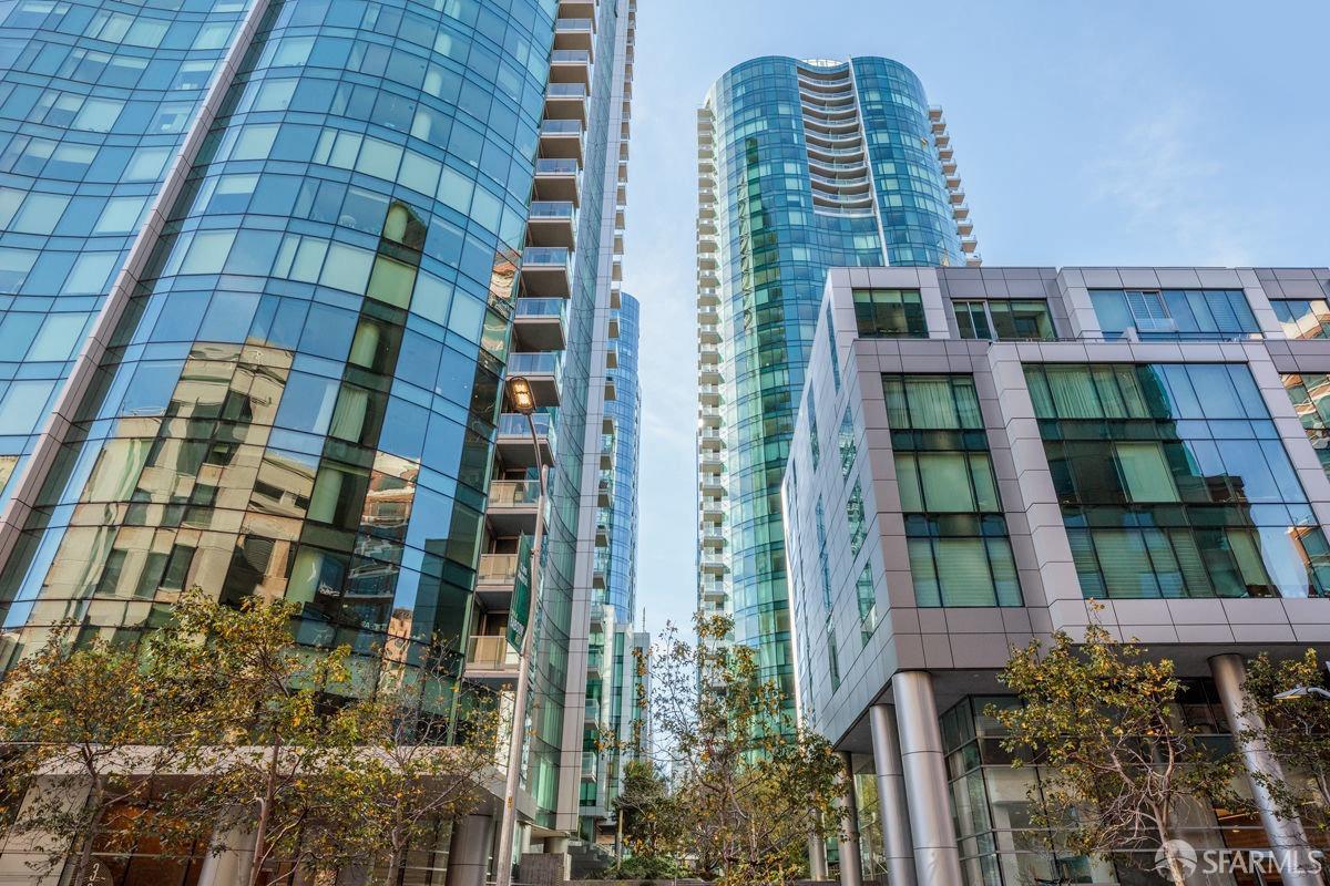 301 Main Street Unit: 36E