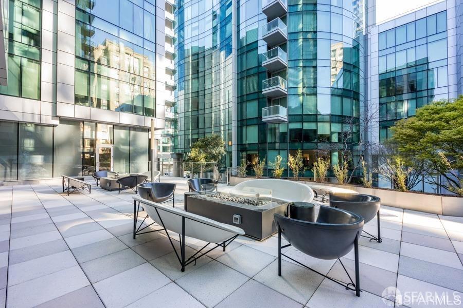 301 Main Street Unit: 36E