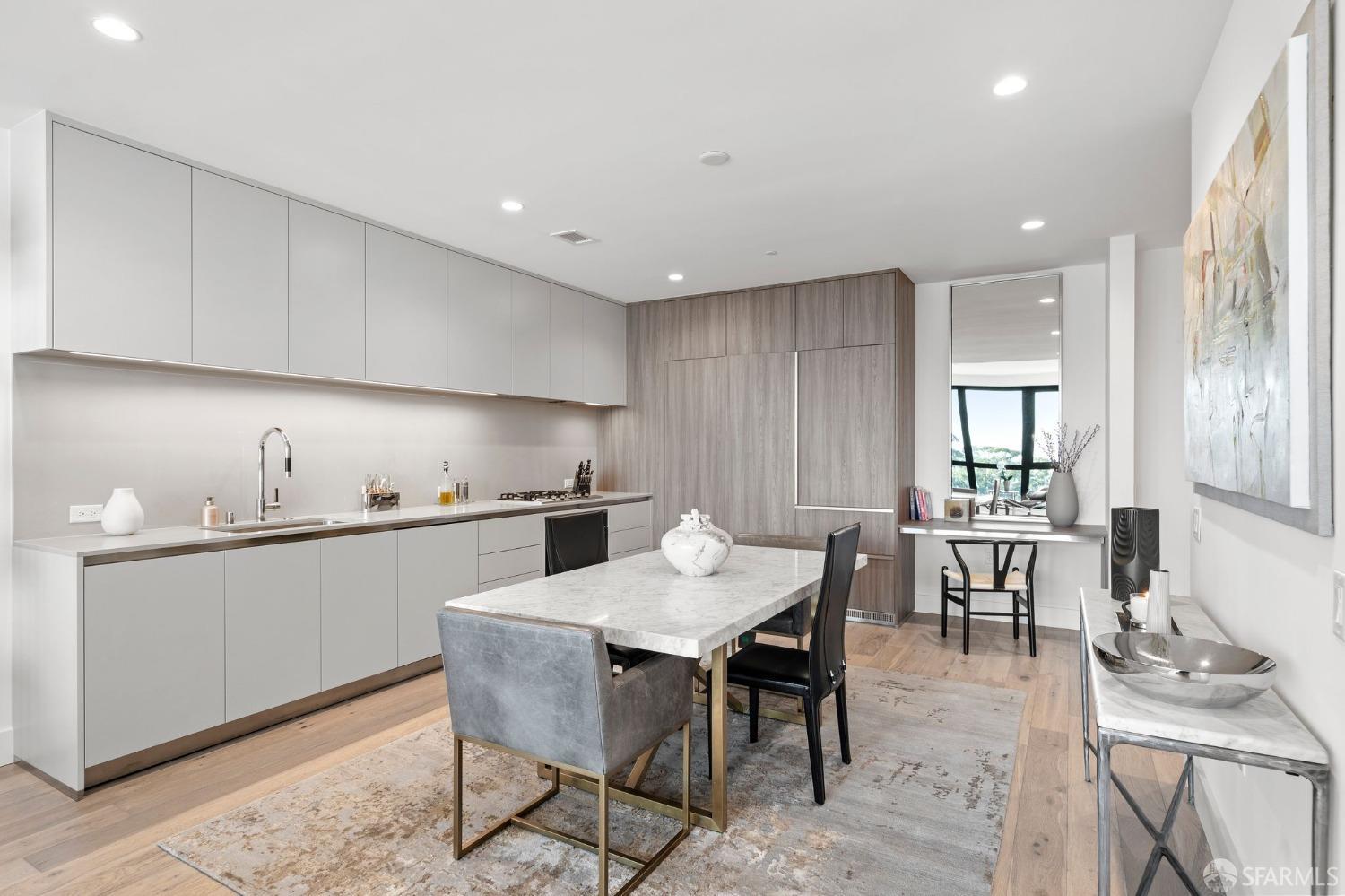 1 Bristol Court # 422