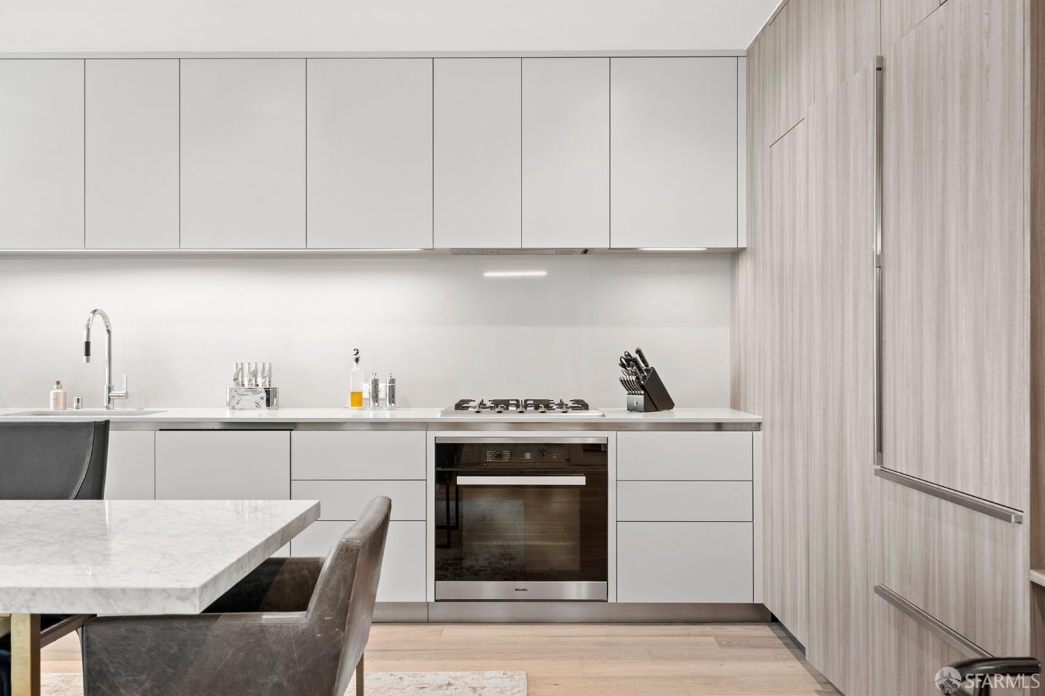 1 Bristol Court # 422