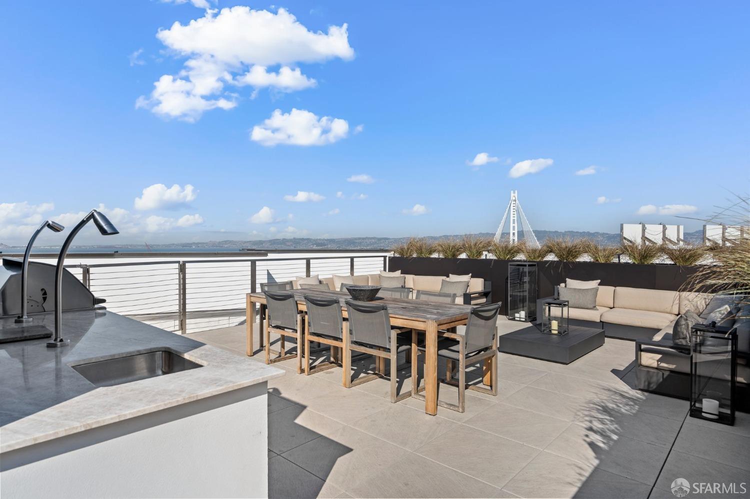 1 Bristol Court # 422