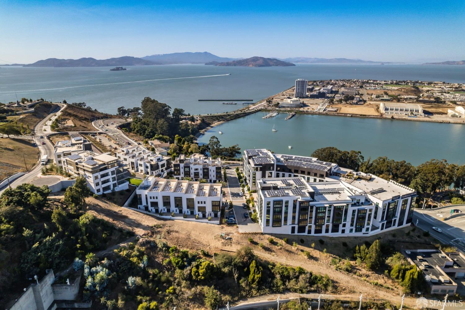 1 Bristol Court # 422