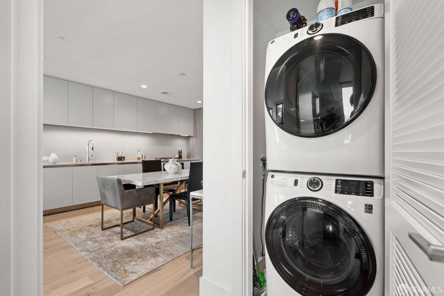 1 Bristol Court # 422