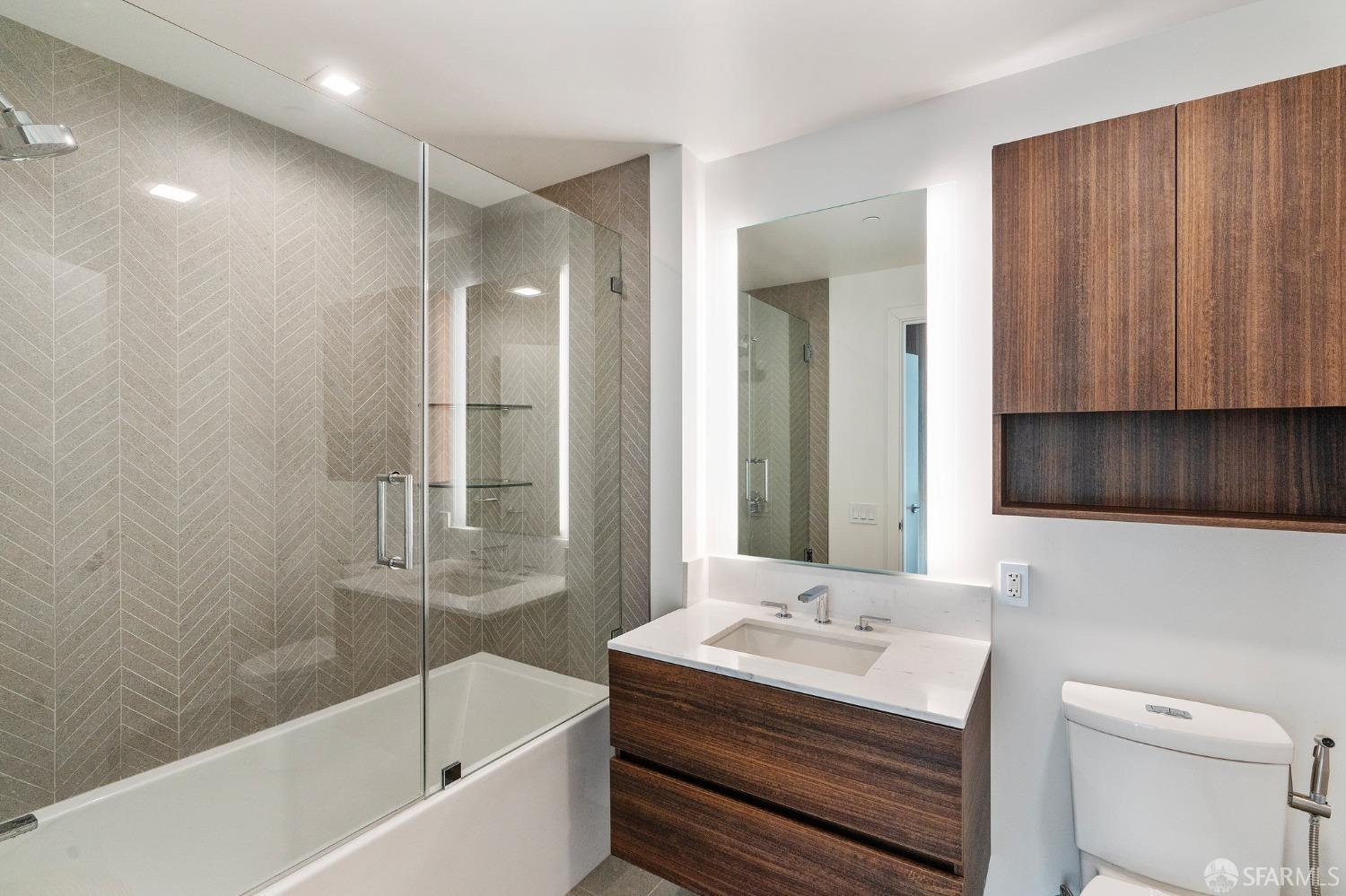 280 Spear Street # 29C