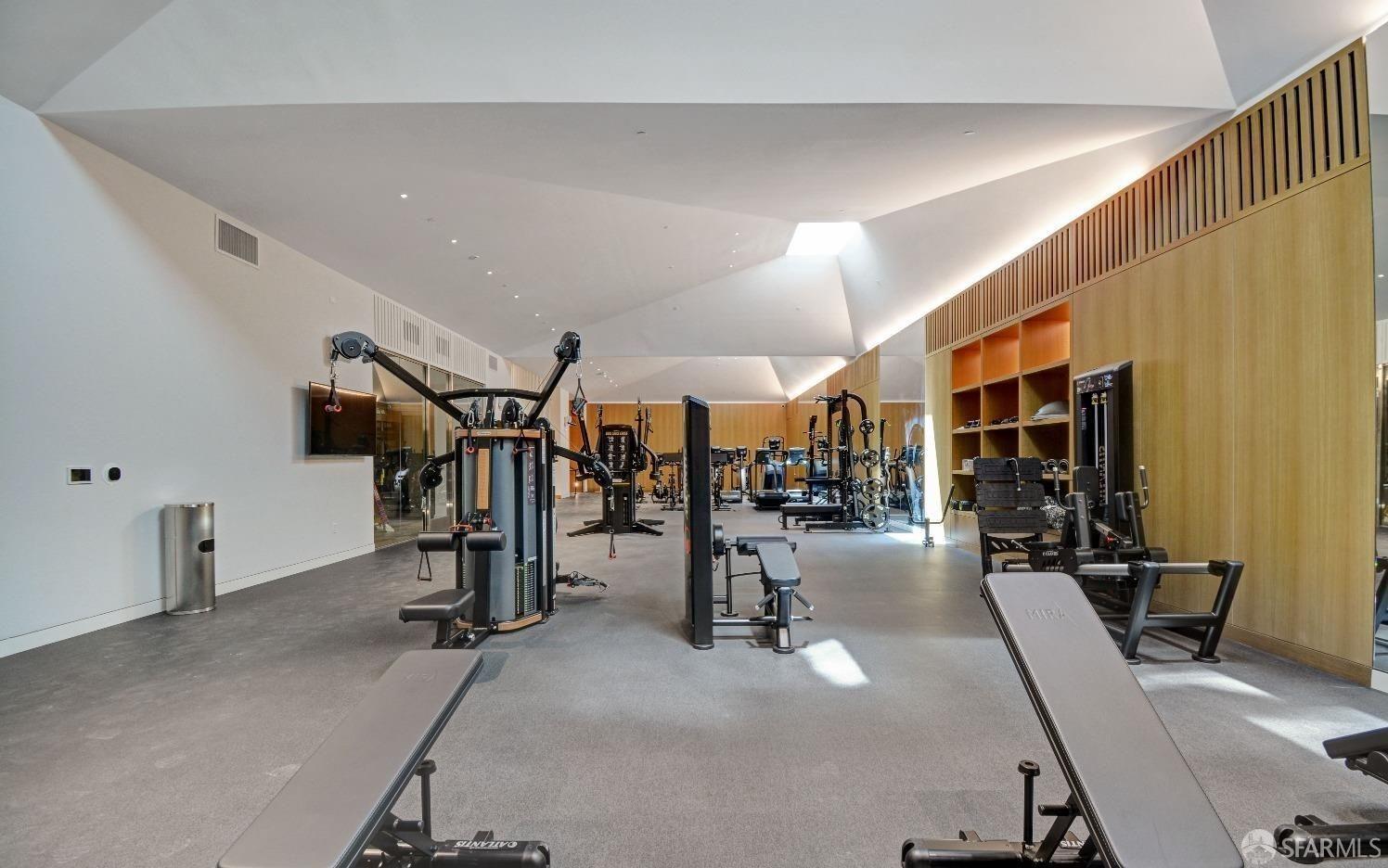 280 Spear Street # 29C
