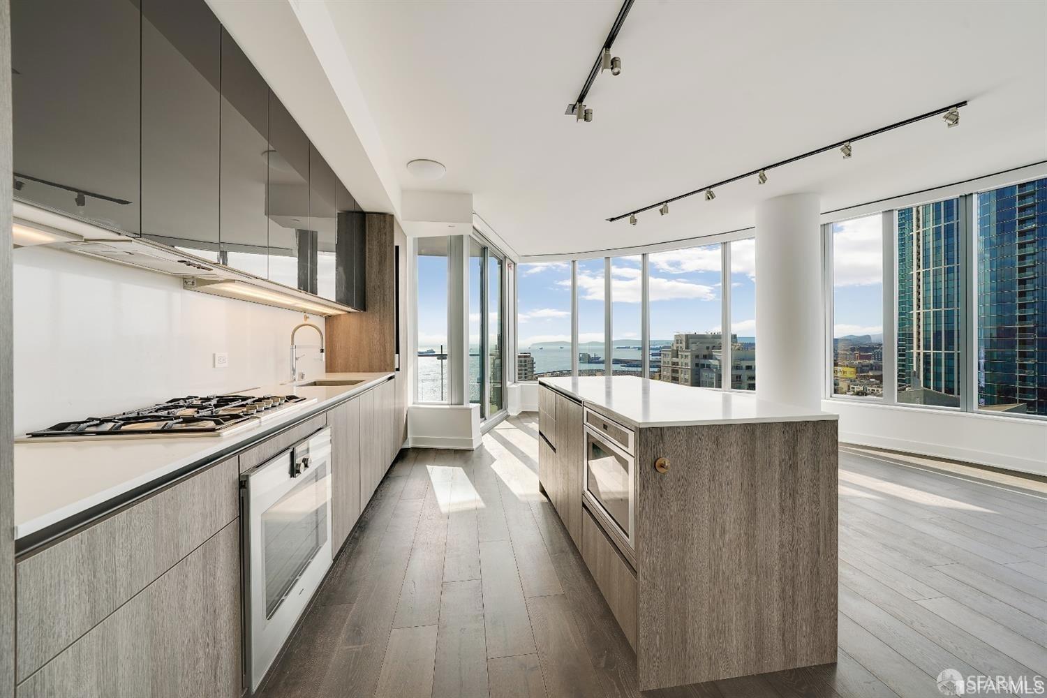 338 Main Street # 27C