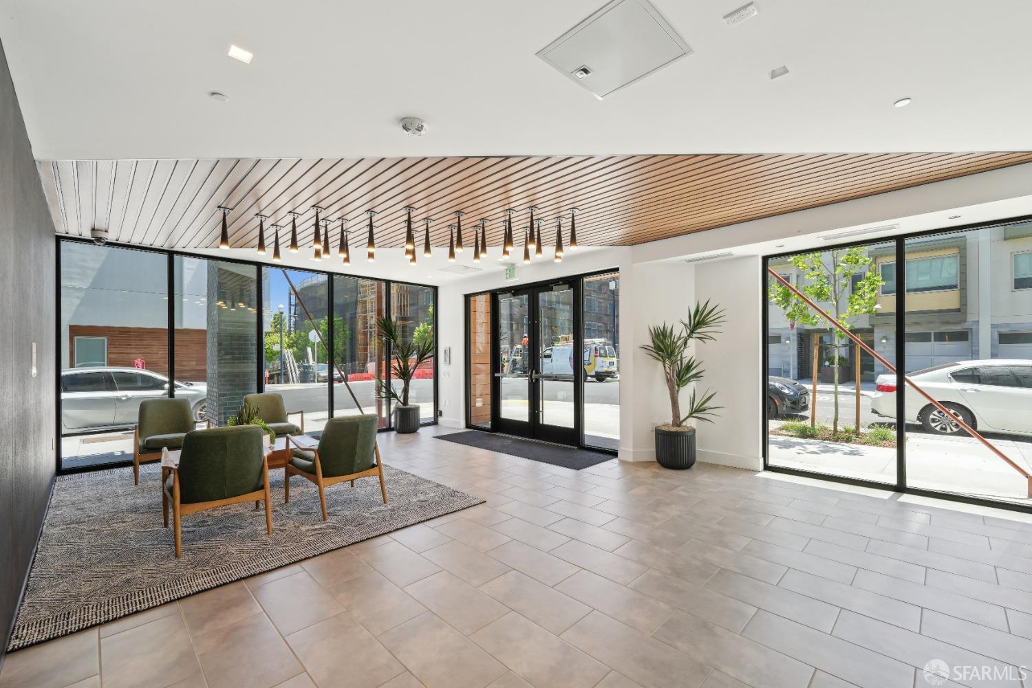 52 Kirkwood Avenue # 416