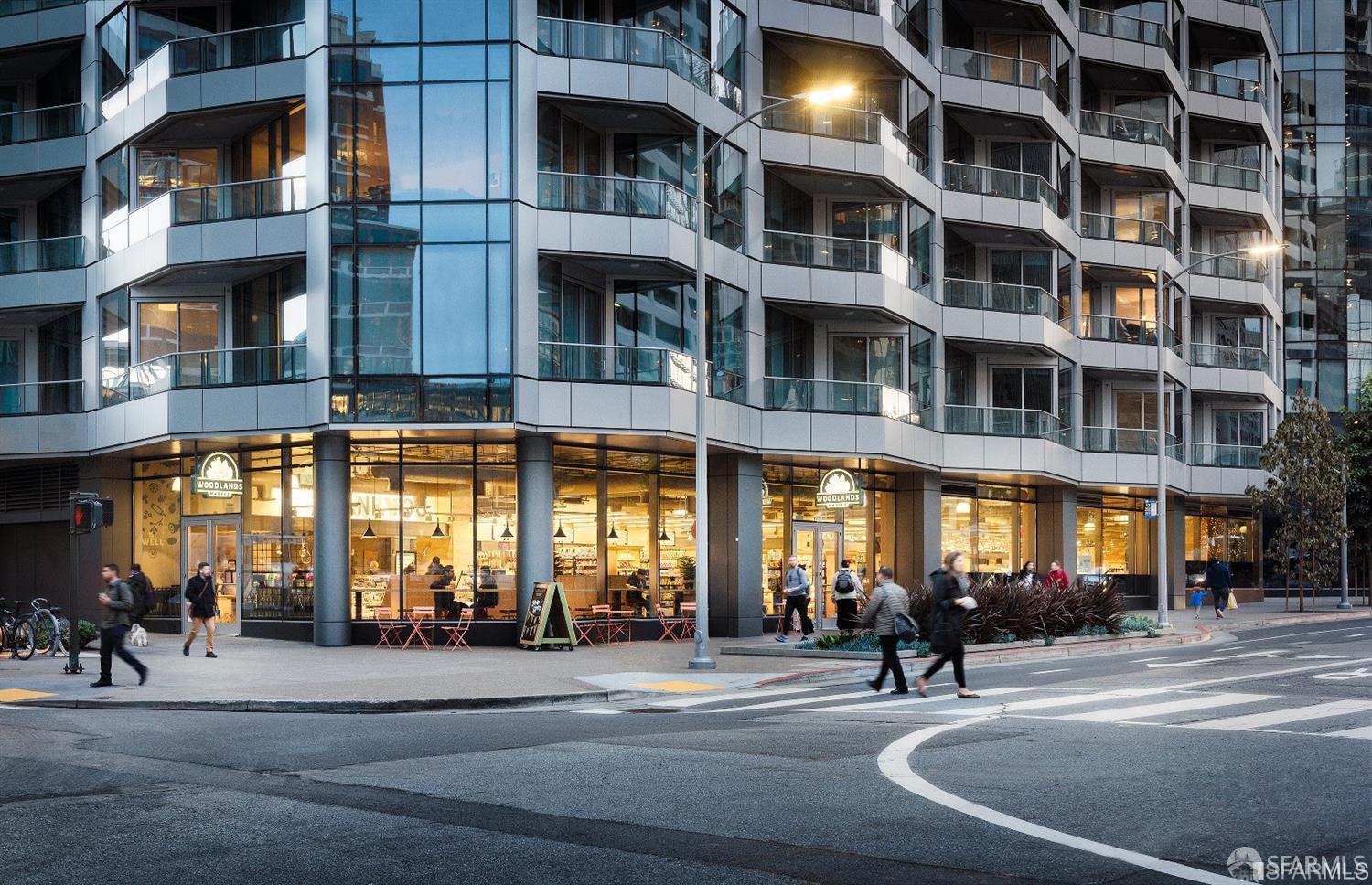 201 Folsom Street Unit: PH41C