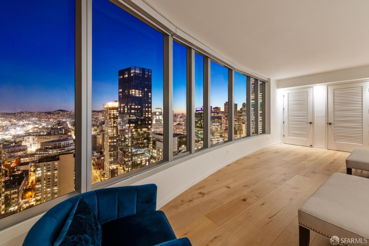 201 Folsom Street Unit: PH41C