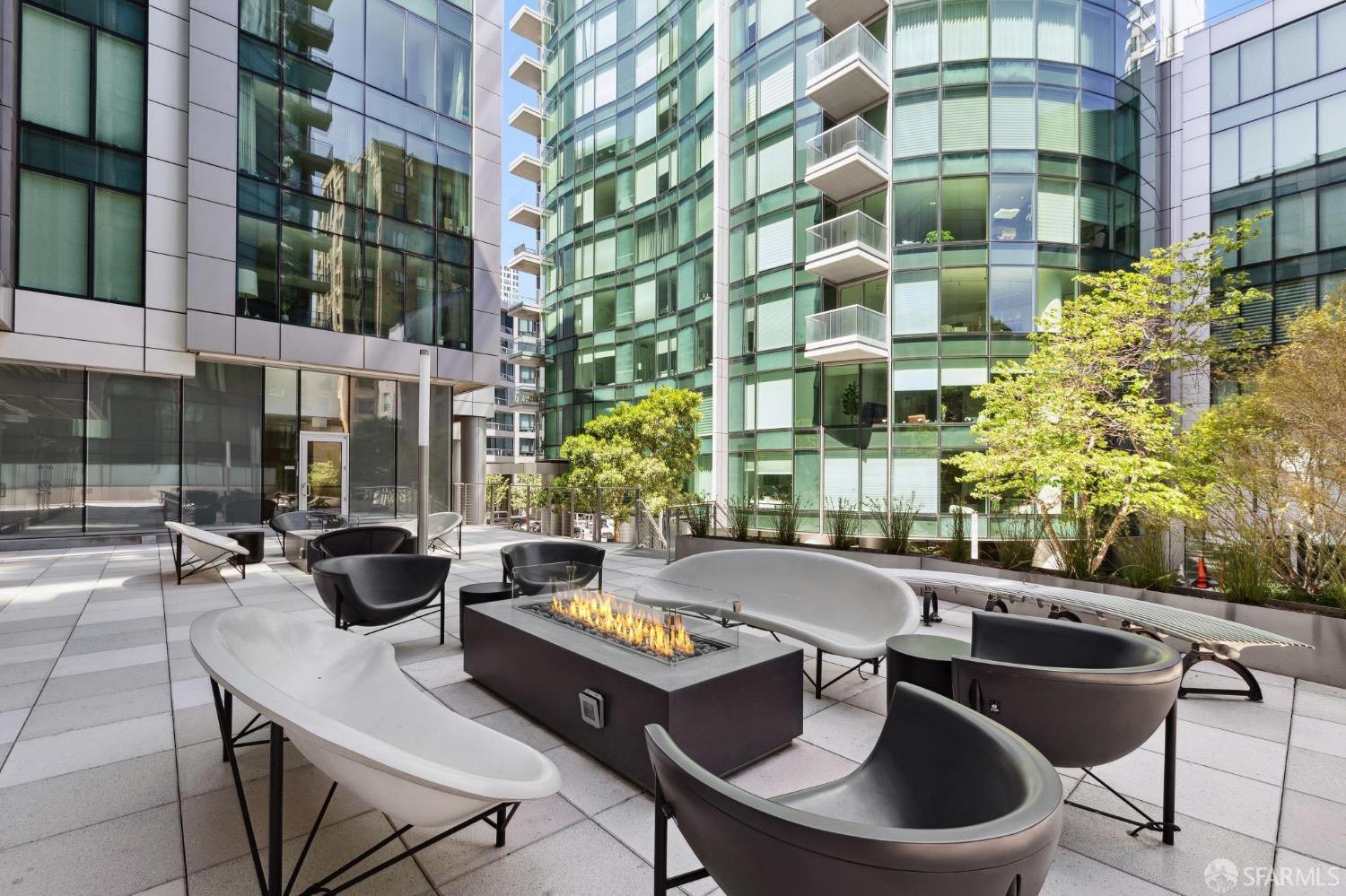 333 Main Street # 4J
