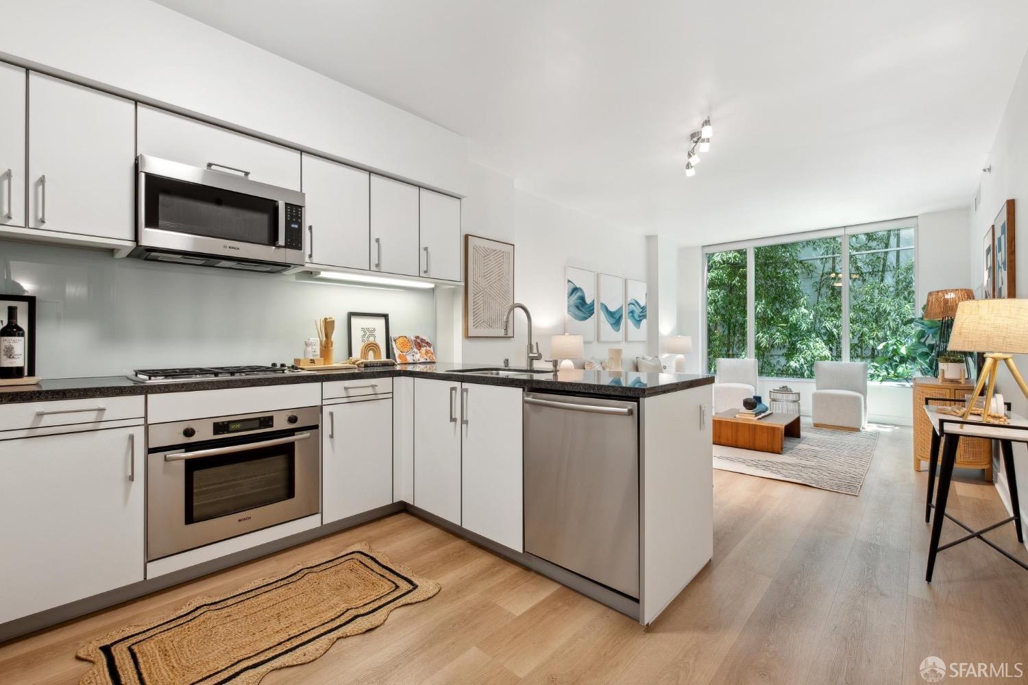 333 Main Street # 4J