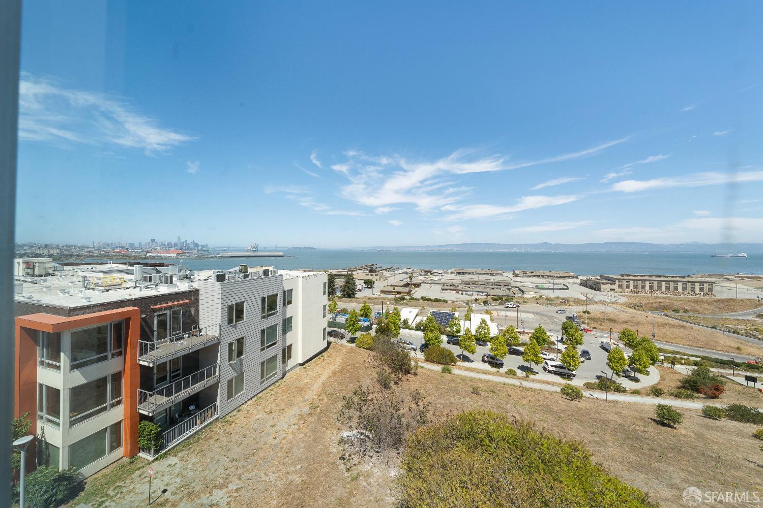 52 Innes Court # 402